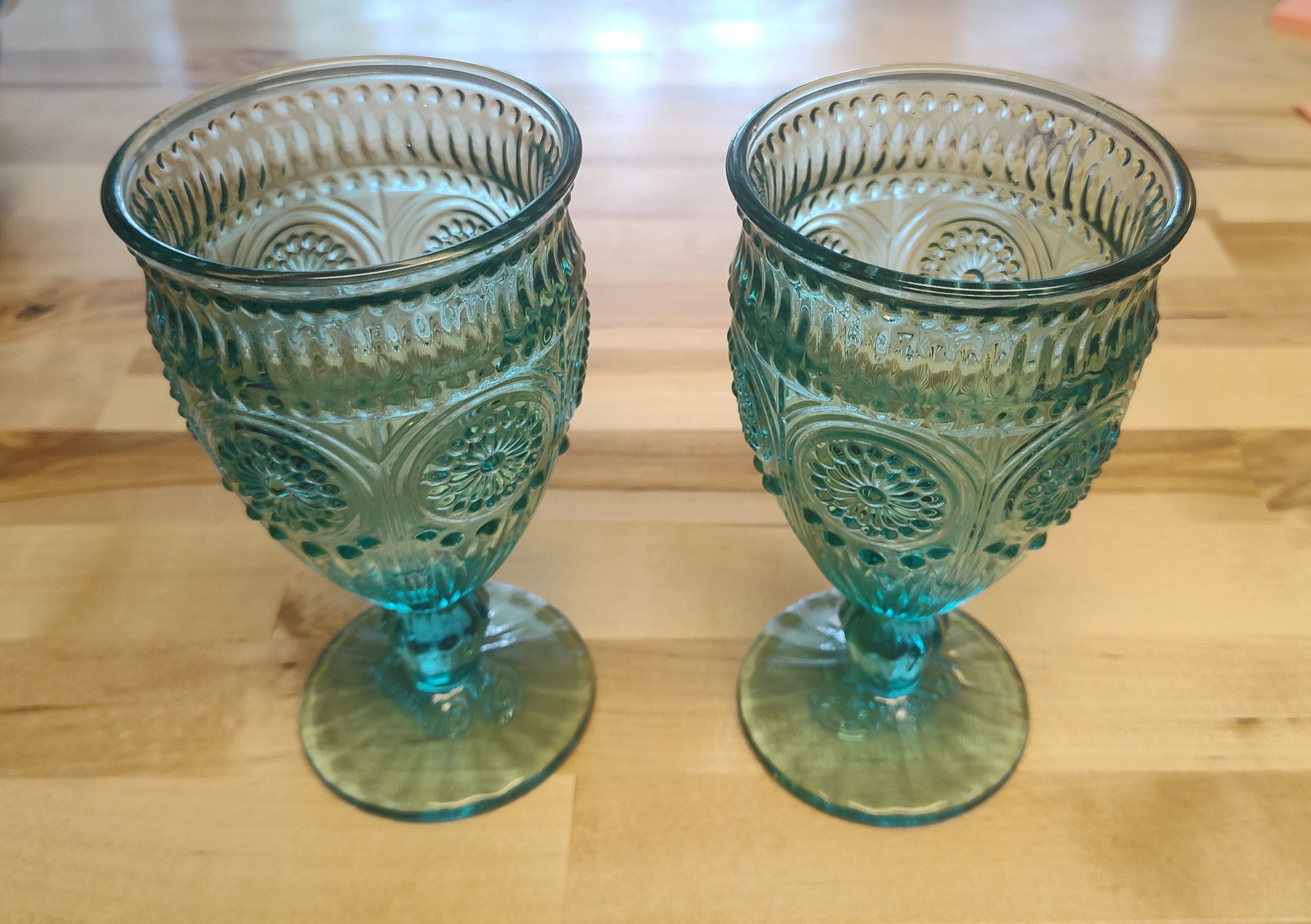 Pioneer Woman Set of 2 Adeline 6.5x3.5” Turquoise Teal Glass Footed Goblets