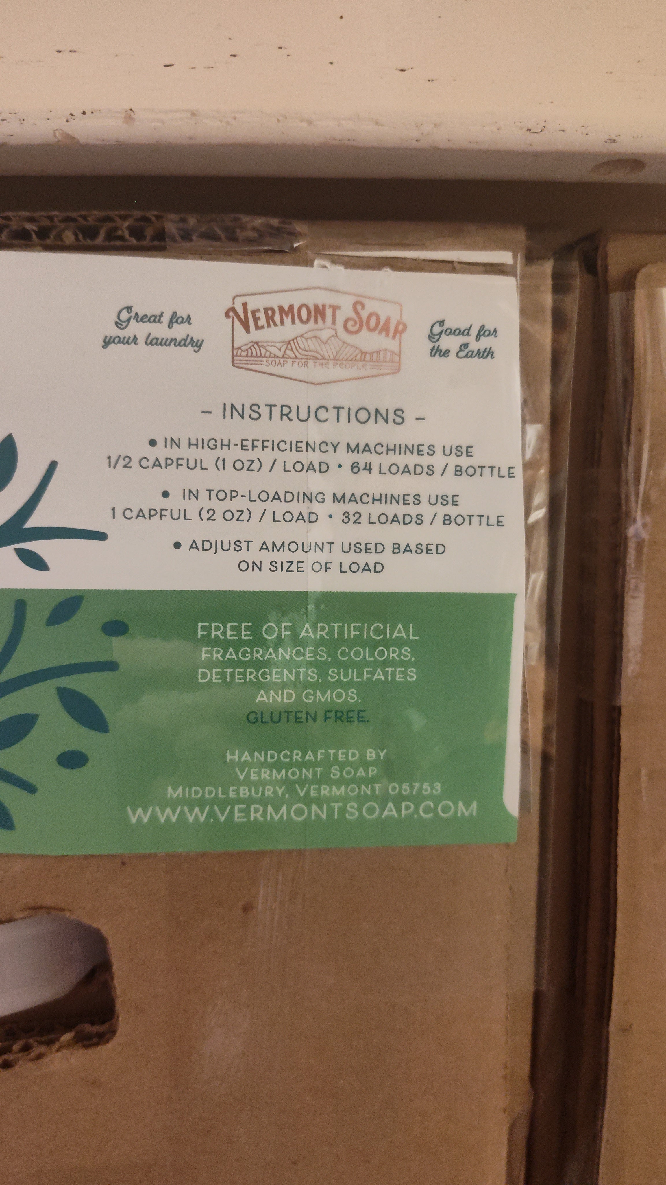 Laundry Soap Liquid - Spring Breeze - by The Vermont Soap Company. 8oz. glass bottle.